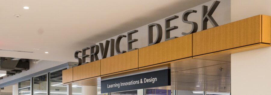 learning innovations & design desk in carrier library